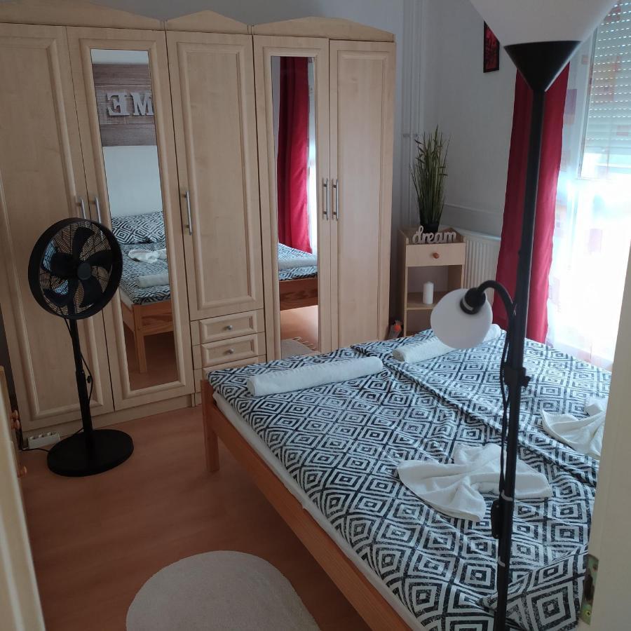 Krénusz Vendégház. Kaposvár Kültér fotó