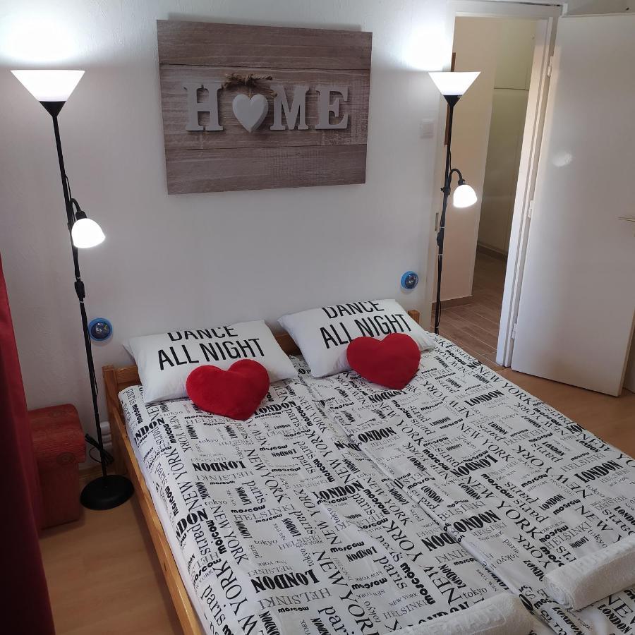 Krénusz Vendégház. Kaposvár Kültér fotó